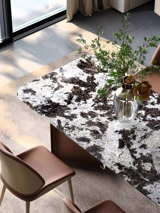 Marble Dining Table: The Beauty of Nature and Elegant Life to Encounter